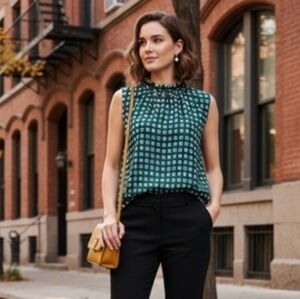 Ann Taylor Green White Geo Polka Dot High Neck Ruffle Sleeveless Blouse ~ Small